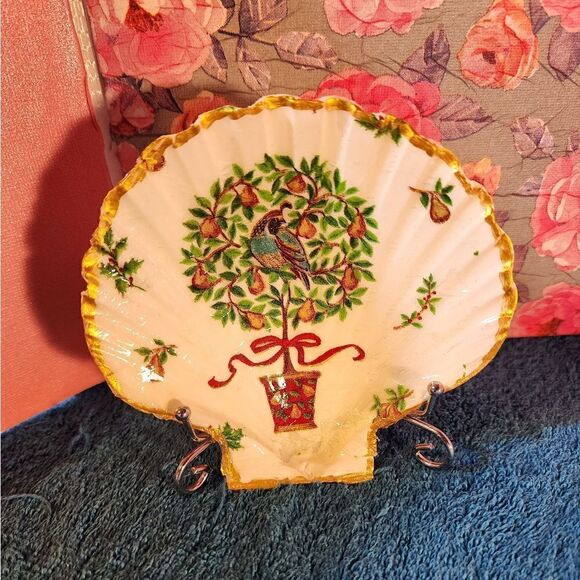Other - Decoupage Scalloped shells  